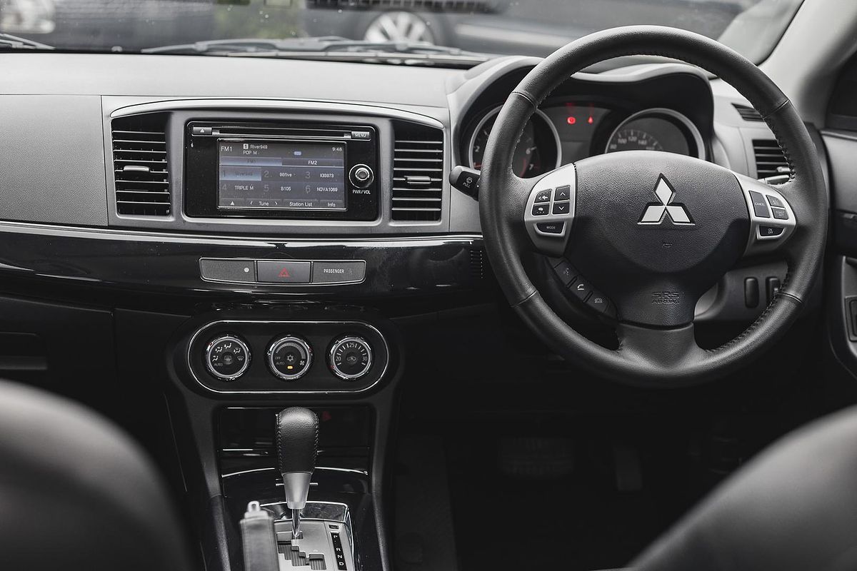 2013 Mitsubishi Lancer LX CJ