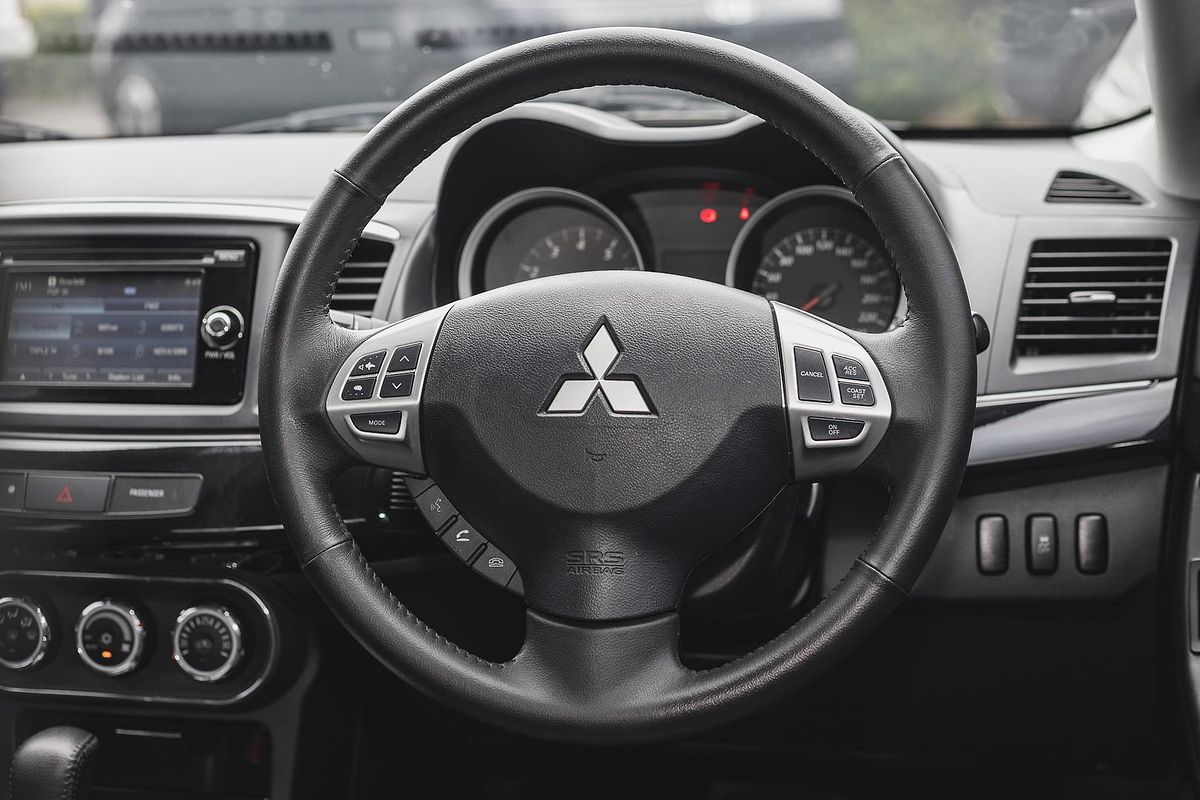 2013 Mitsubishi Lancer LX CJ