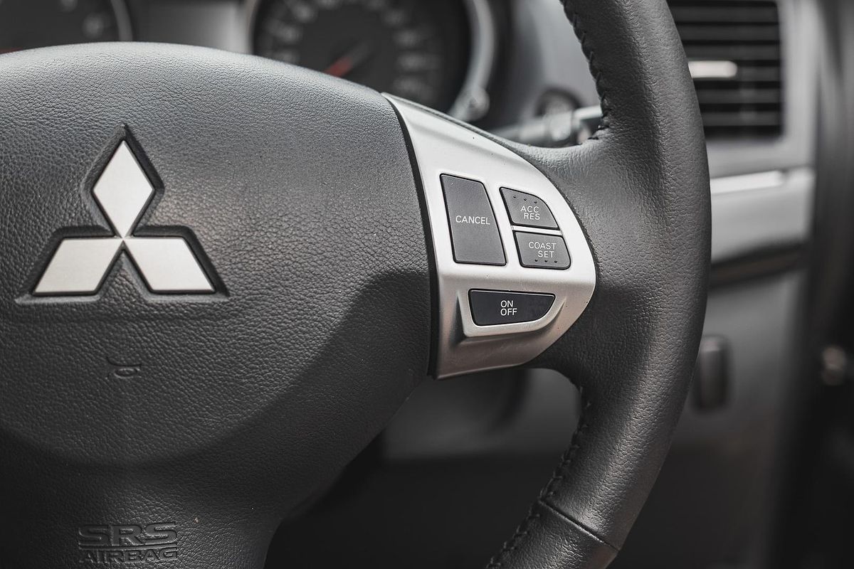 2013 Mitsubishi Lancer LX CJ