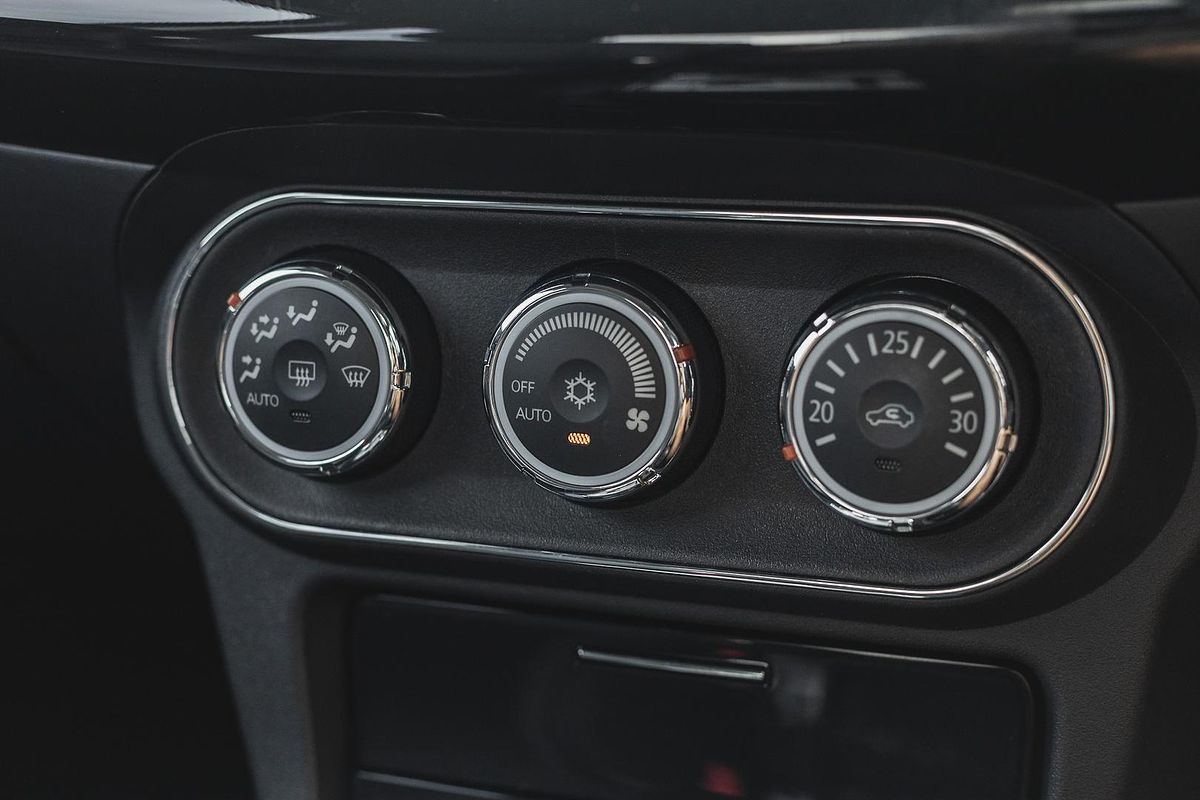 2013 Mitsubishi Lancer LX CJ