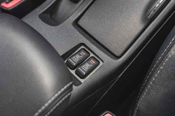 2013 Mitsubishi Lancer LX CJ