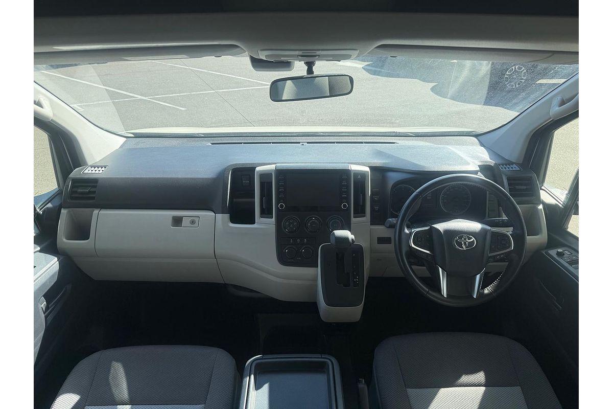 2022 Toyota Hiace Commuter GDH322R