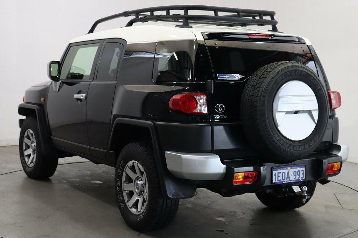 2014 Toyota FJ Cruiser GSJ15R