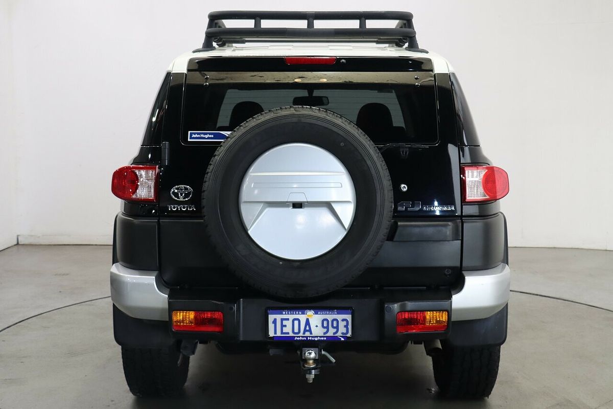 2014 Toyota FJ Cruiser GSJ15R