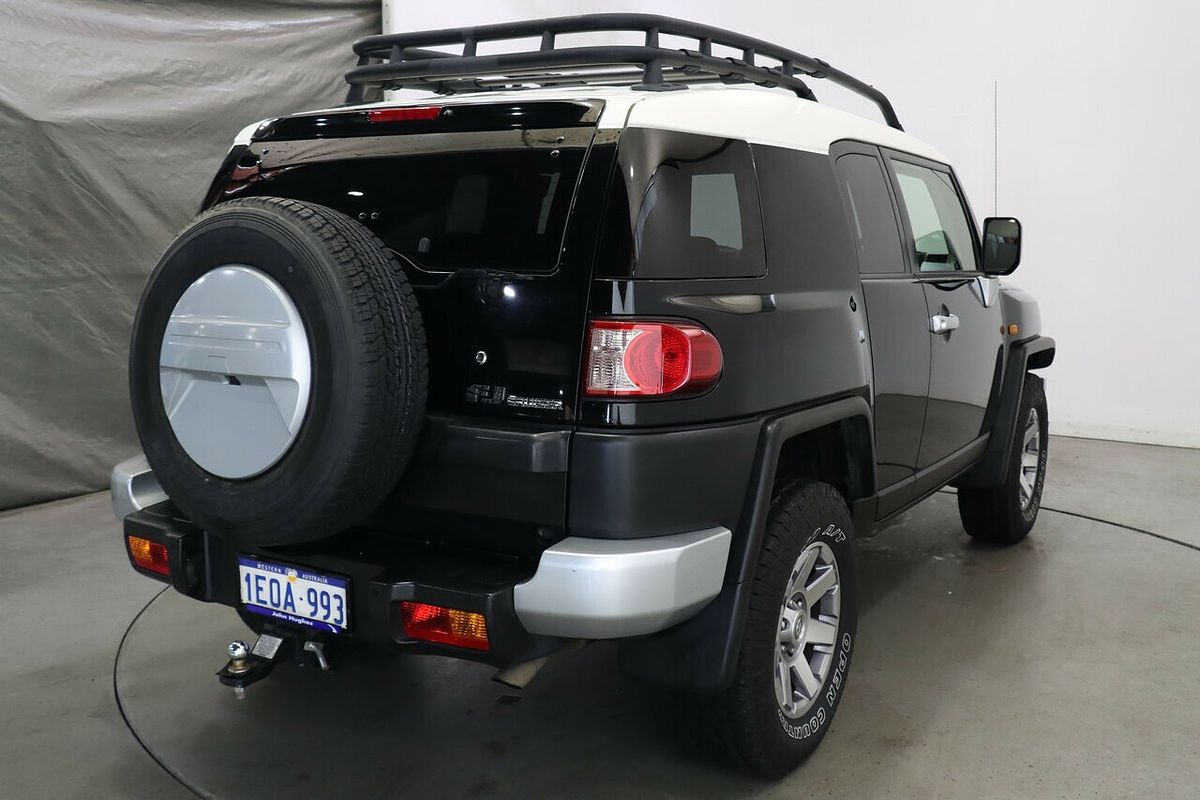 2014 Toyota FJ Cruiser GSJ15R