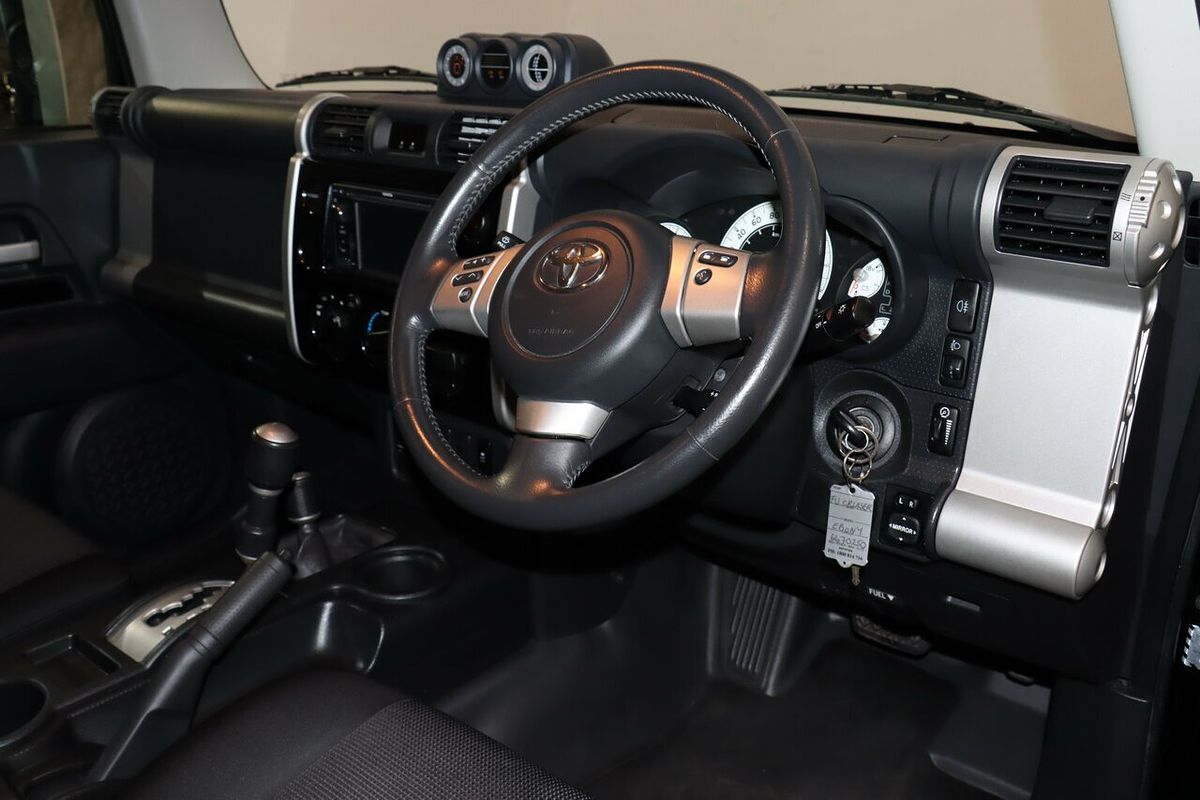 2014 Toyota FJ Cruiser GSJ15R