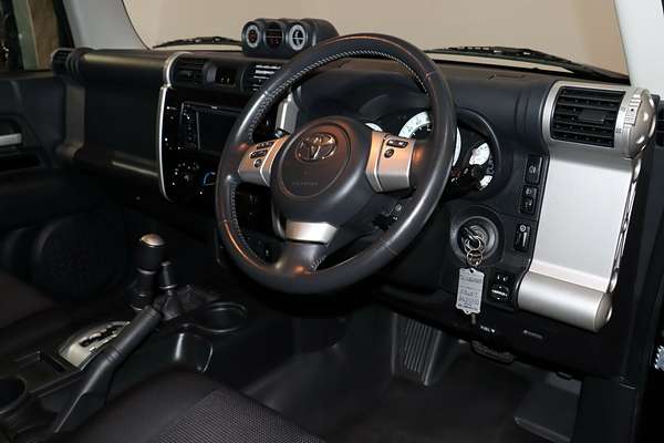 2014 Toyota FJ Cruiser GSJ15R