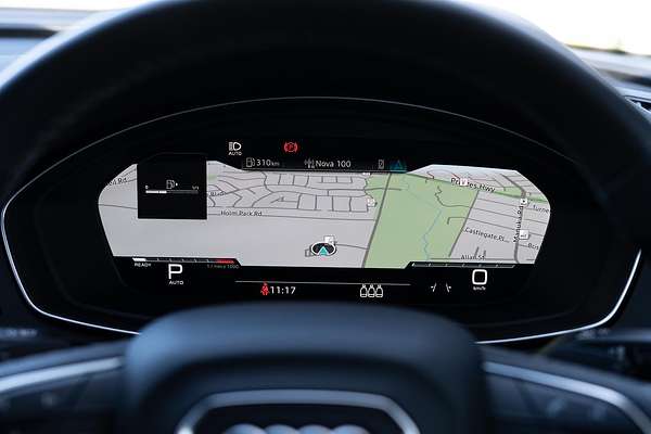 2023 Audi Q5 45 TFSI Dynamic Black FY