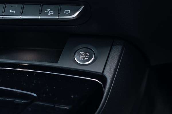 2023 Audi Q5 45 TFSI Dynamic Black FY