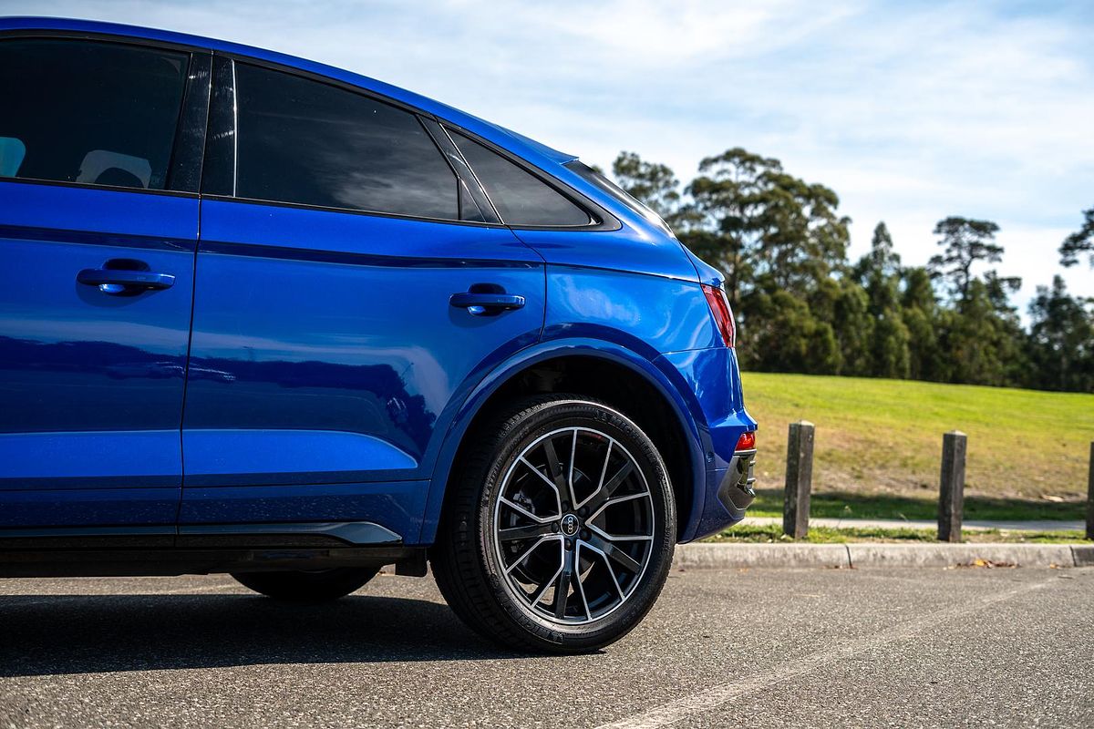2023 Audi Q5 45 TFSI Dynamic Black FY
