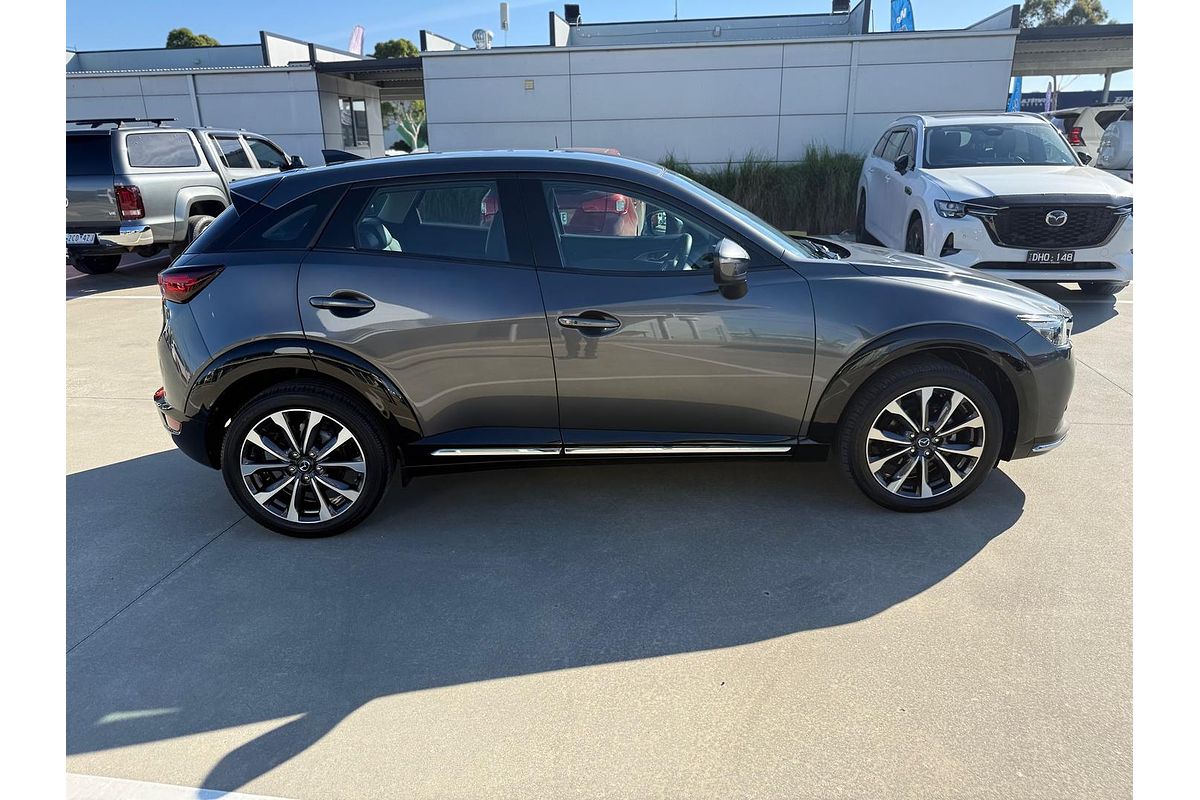 2022 Mazda CX-3 sTouring DK