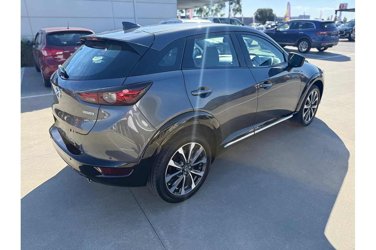 2022 Mazda CX-3 sTouring DK