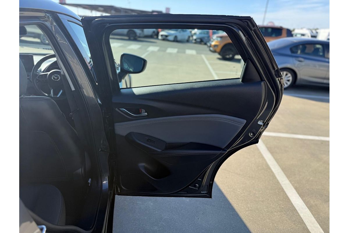 2022 Mazda CX-3 sTouring DK