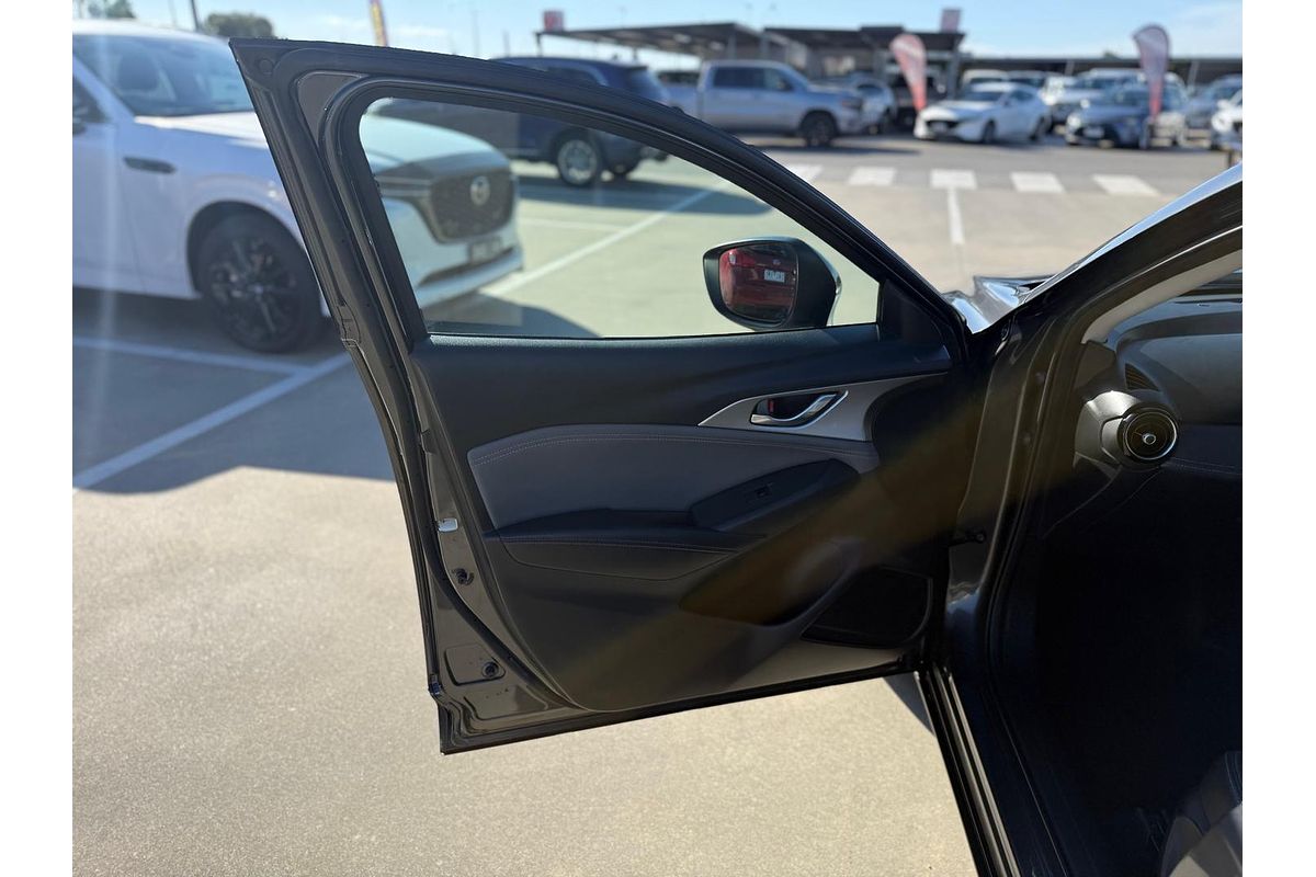 2022 Mazda CX-3 sTouring DK