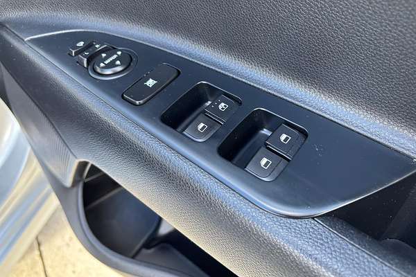 2019 Kia Rio S YB