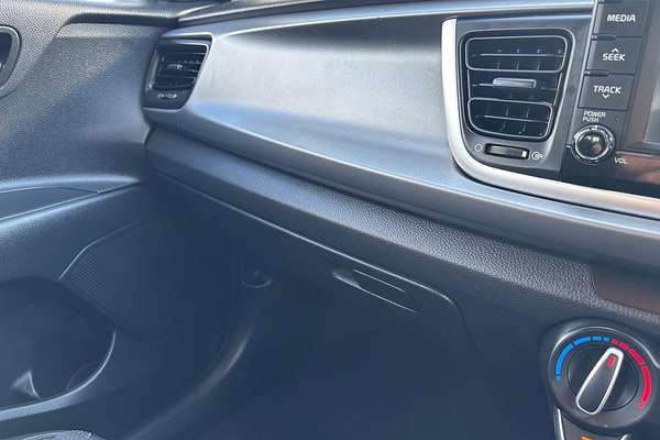 2019 Kia Rio S YB