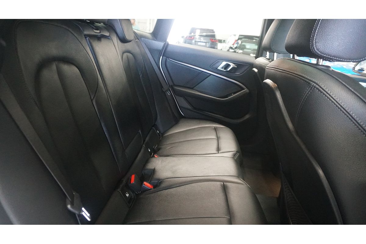 2022 BMW 2 Series 218i M Sport F44