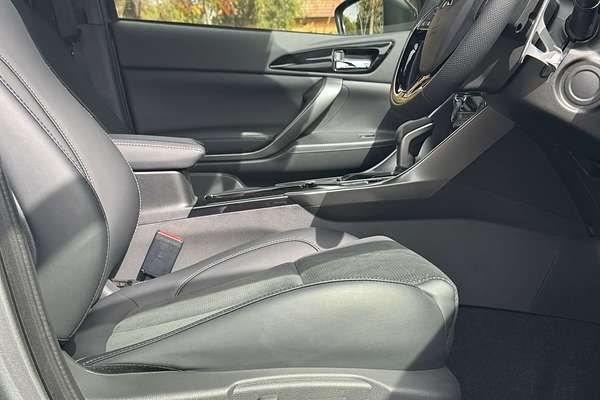 2024 Mitsubishi Eclipse Cross LS Black Edition YB