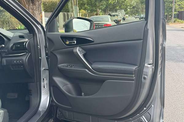 2024 Mitsubishi Eclipse Cross LS Black Edition YB