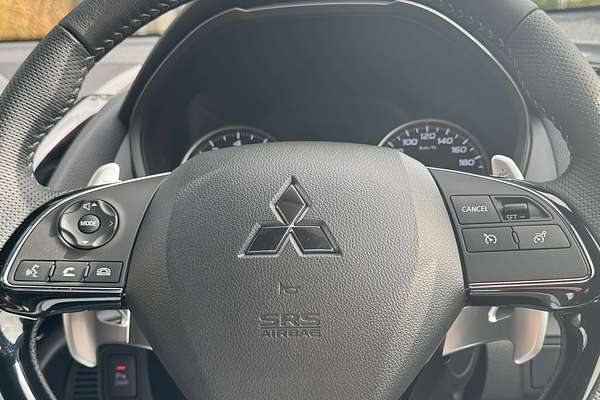 2024 Mitsubishi Eclipse Cross LS Black Edition YB