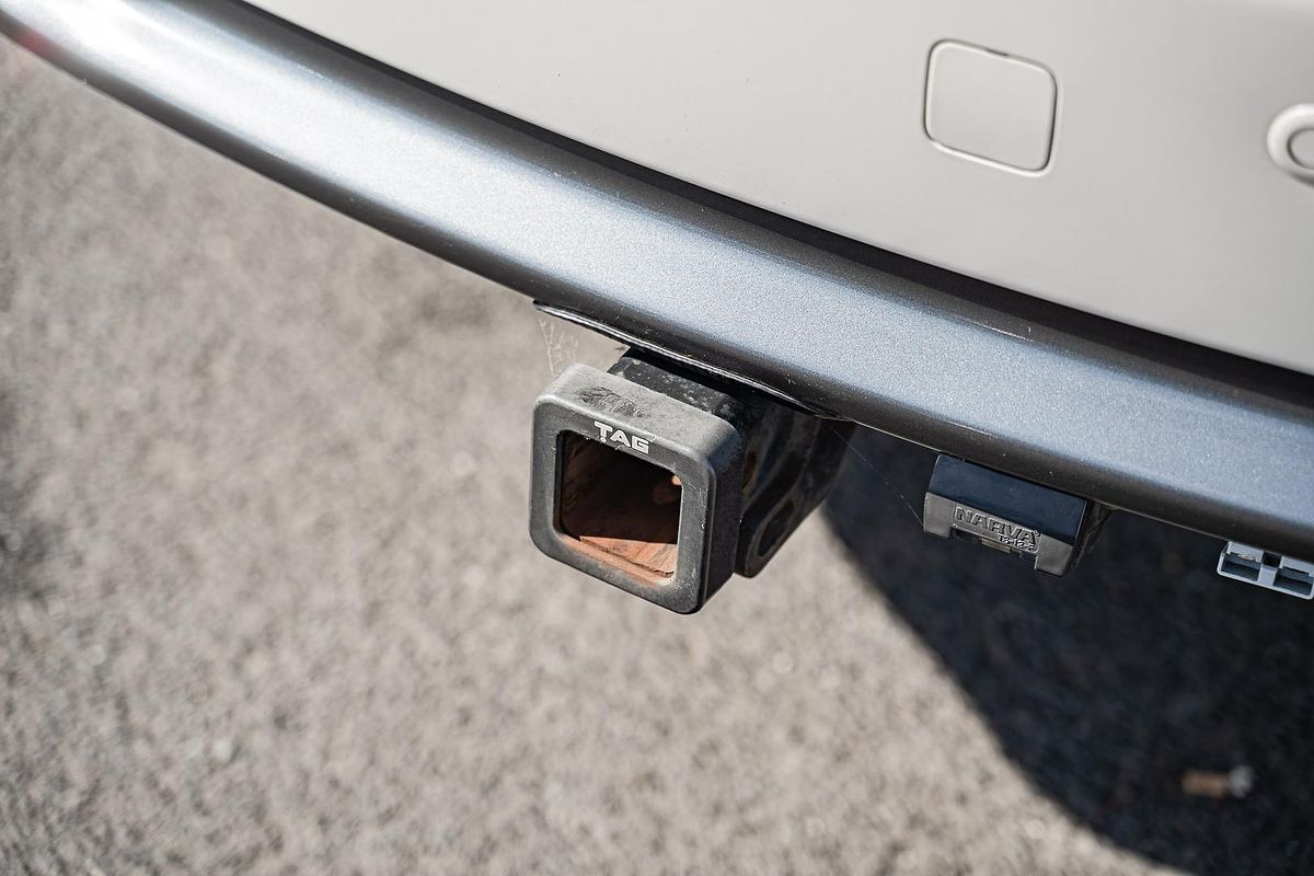 2015 Isuzu MU-X LS-U