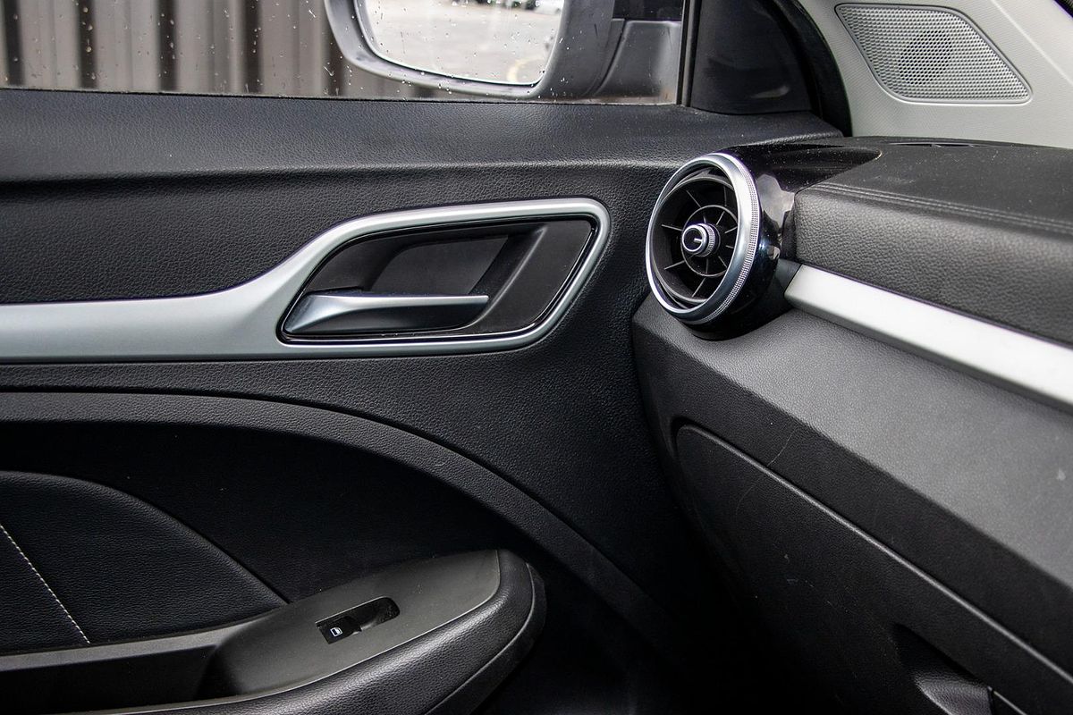 2022 MG ZS Excite AZS1