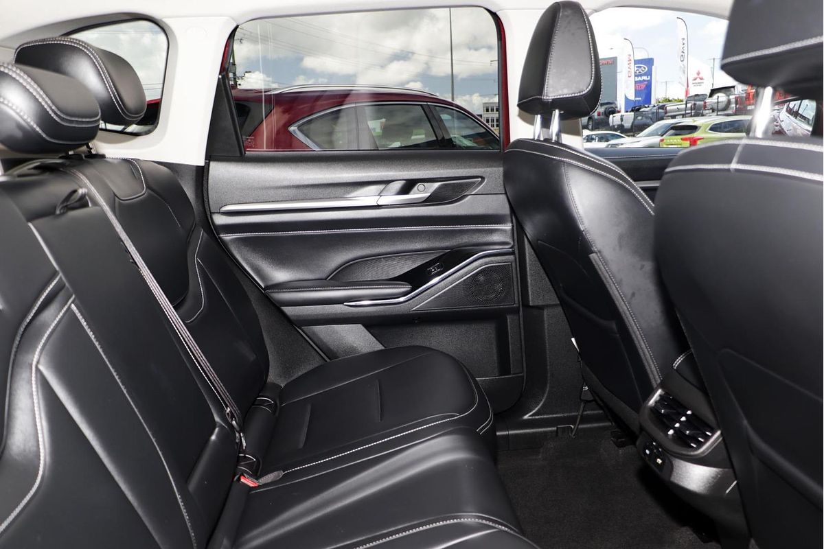 2021 GWM H6 Lux B01