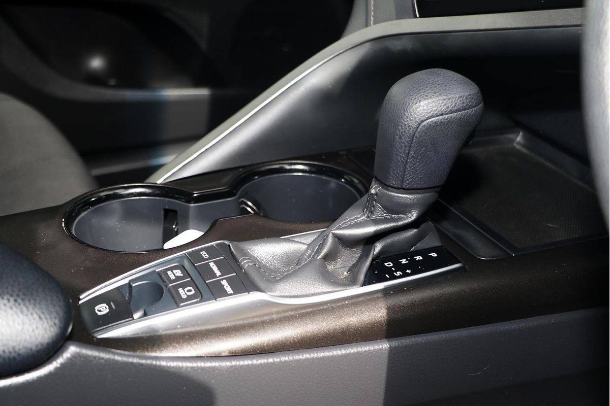 2022 Toyota Camry Ascent AXVH70R