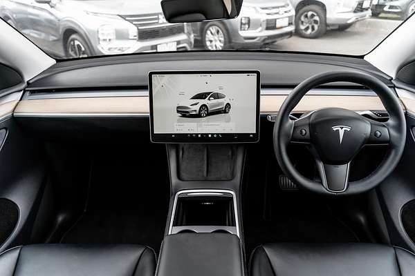 2023 Tesla Model Y Rear-Wheel Drive