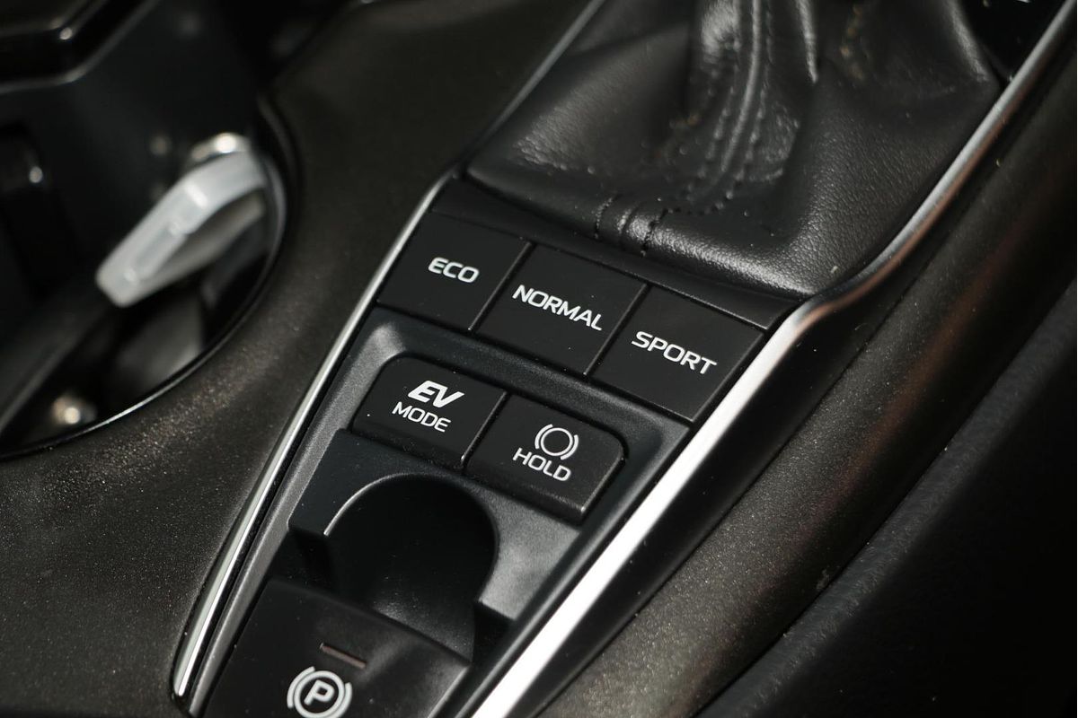 2022 Toyota Camry Ascent AXVH70R