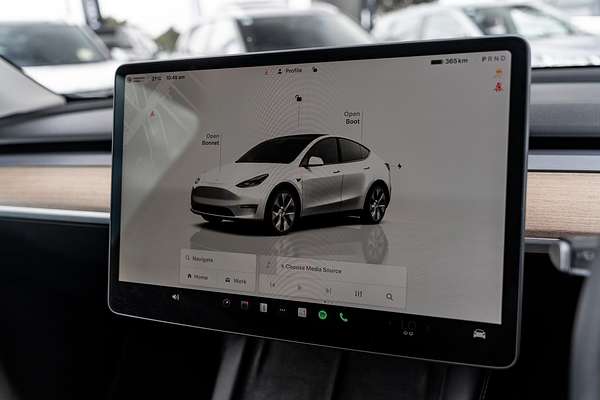2023 Tesla Model Y Rear-Wheel Drive