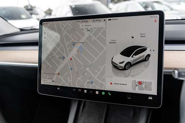 2023 Tesla Model Y Rear-Wheel Drive