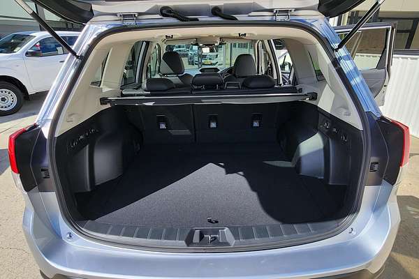 2025 Subaru Forester 2.5i Luxury Special Edition S5