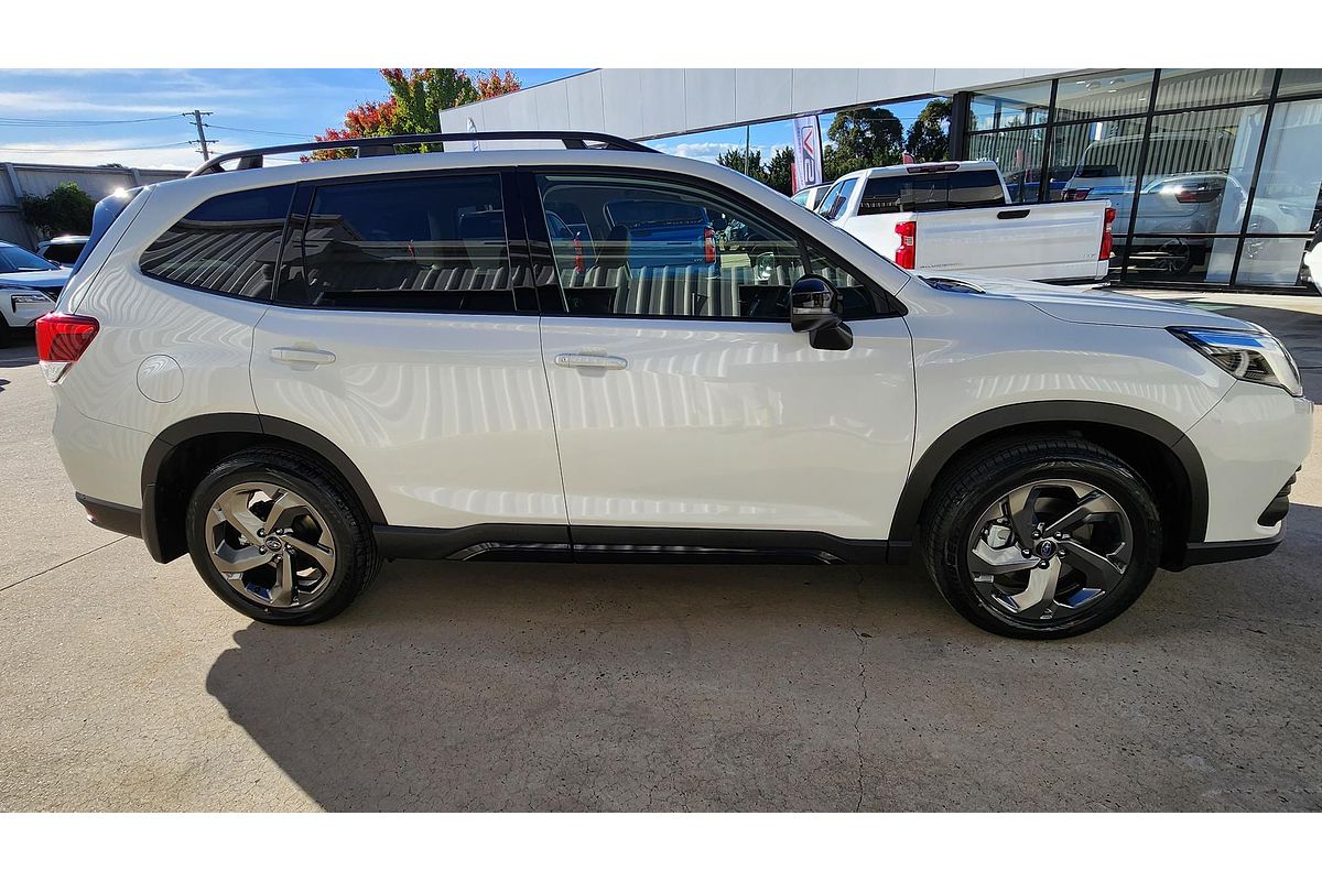 2025 Subaru Forester STI Sport S5