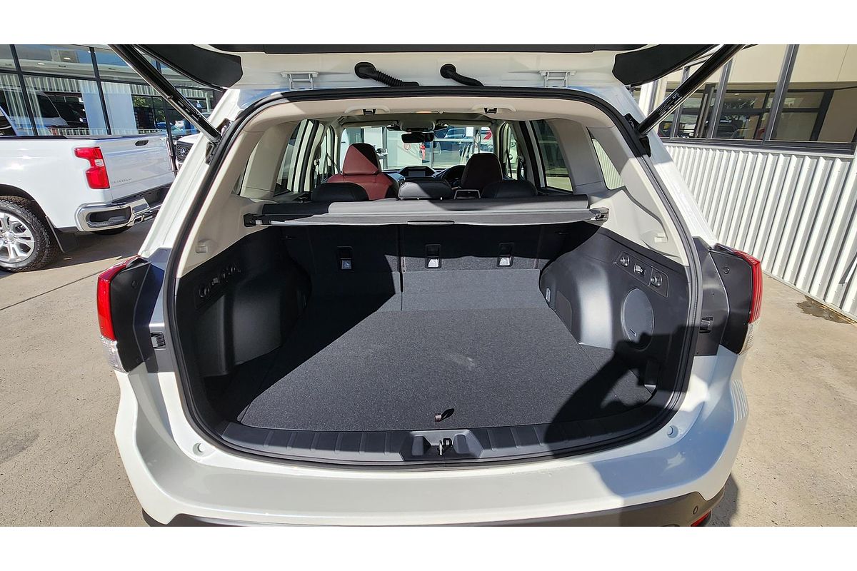 2025 Subaru Forester STI Sport S5