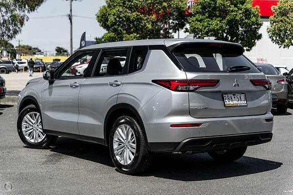 2024 Mitsubishi Outlander ES ZM