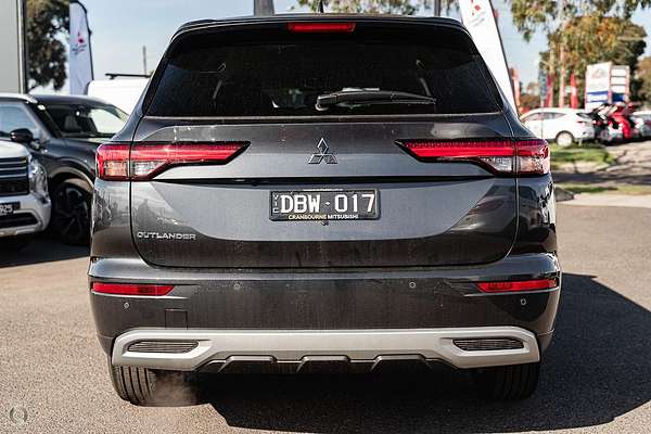 2024 Mitsubishi Outlander LS ZM