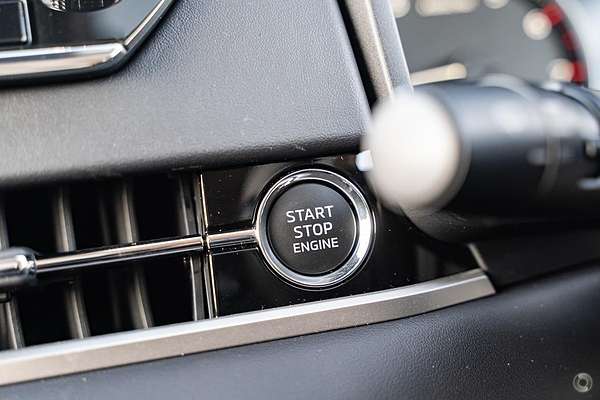 2024 Mitsubishi Outlander LS ZM
