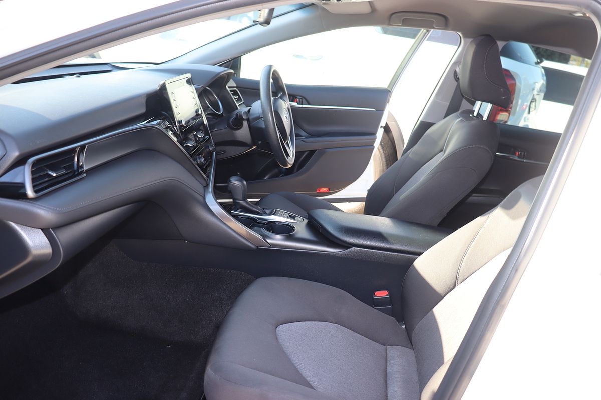 2021 Toyota Camry Ascent AXVH70R
