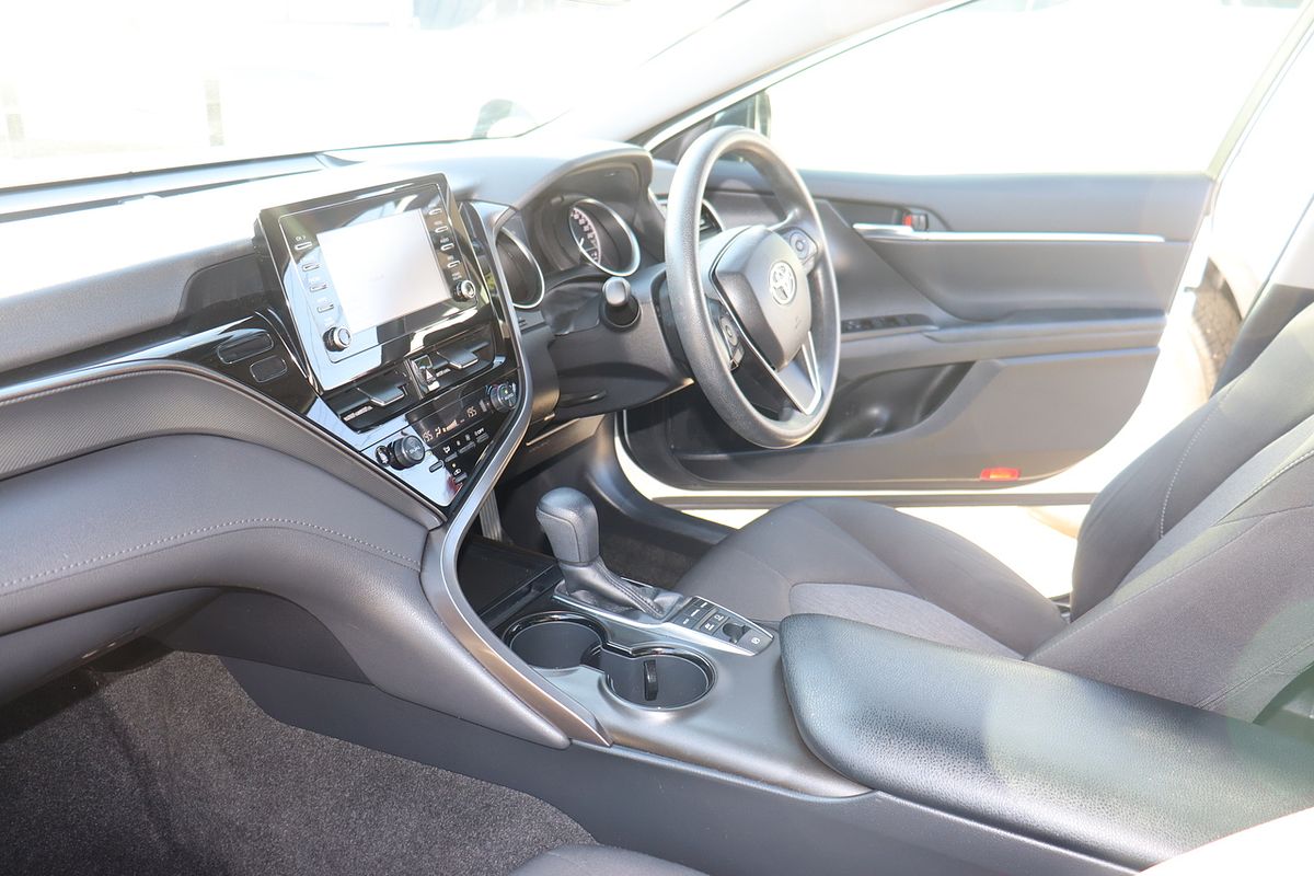 2021 Toyota Camry Ascent AXVH70R