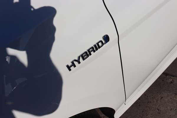 2018 Toyota Camry Ascent AXVH71R