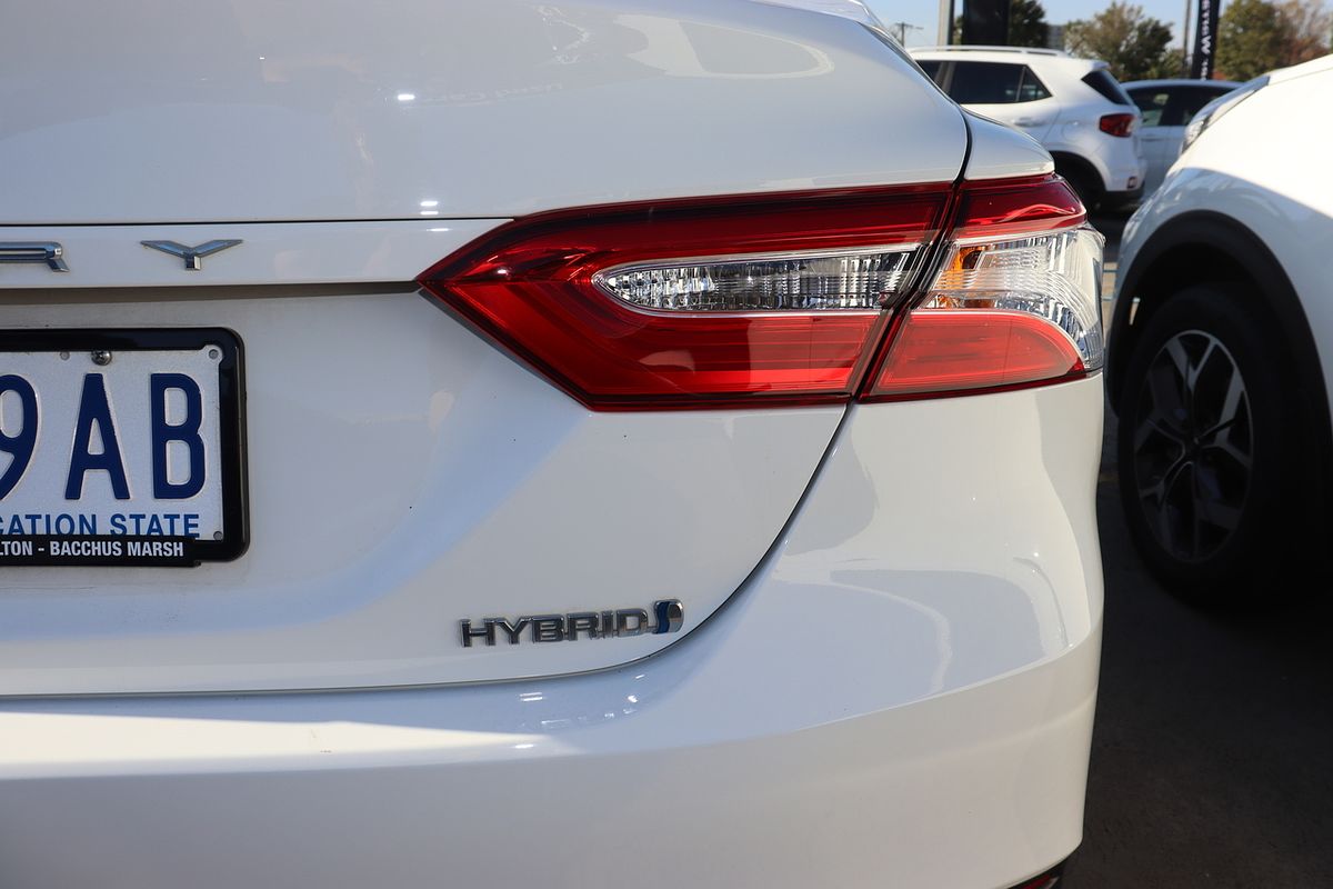 2018 Toyota Camry Ascent AXVH71R