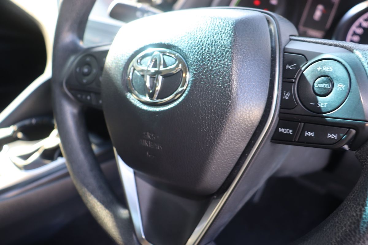 2018 Toyota Camry Ascent AXVH71R