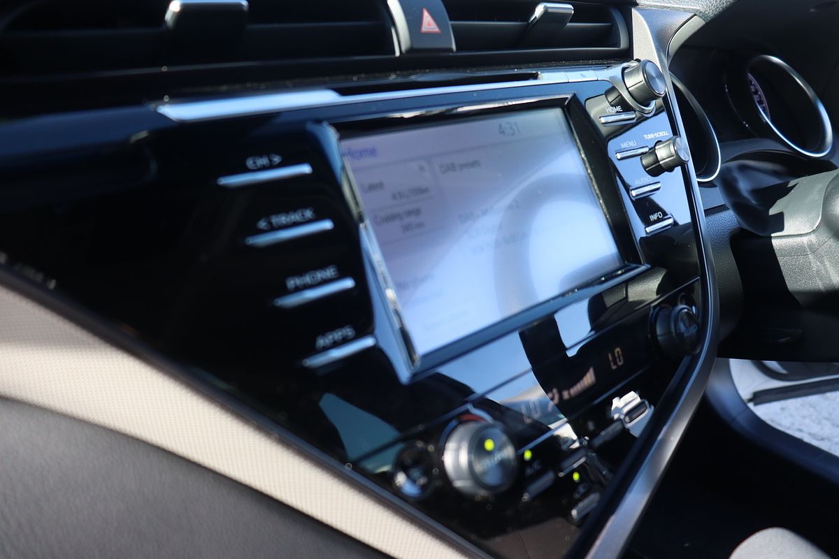 2018 Toyota Camry Ascent AXVH71R