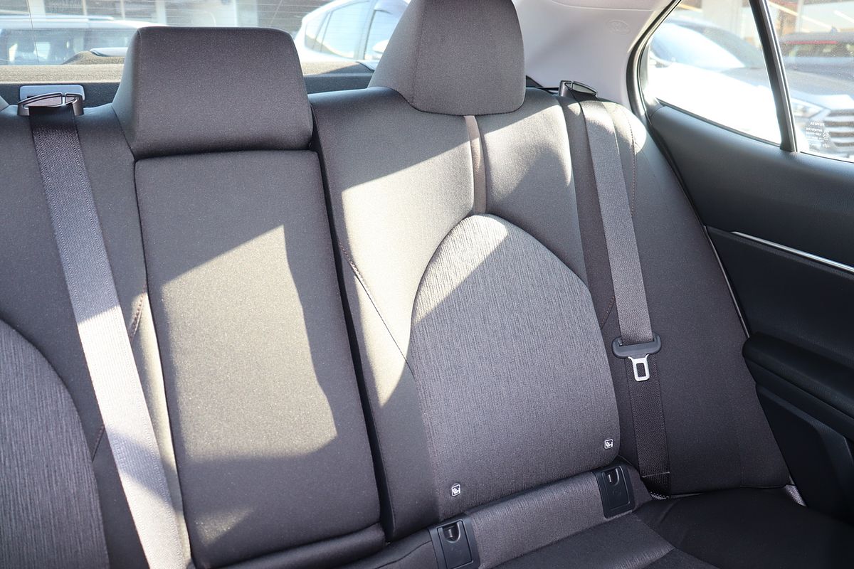 2018 Toyota Camry Ascent AXVH71R