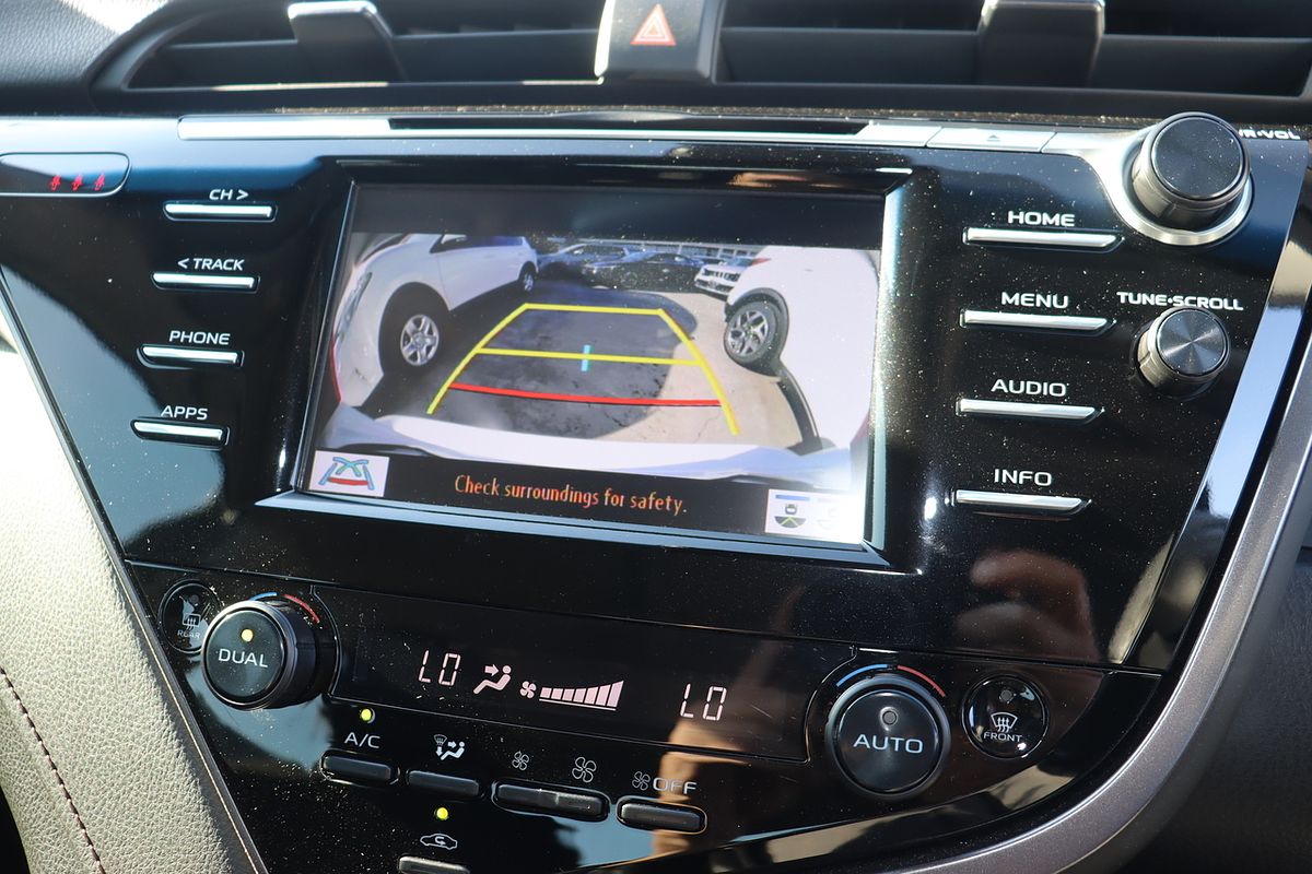 2018 Toyota Camry Ascent AXVH71R