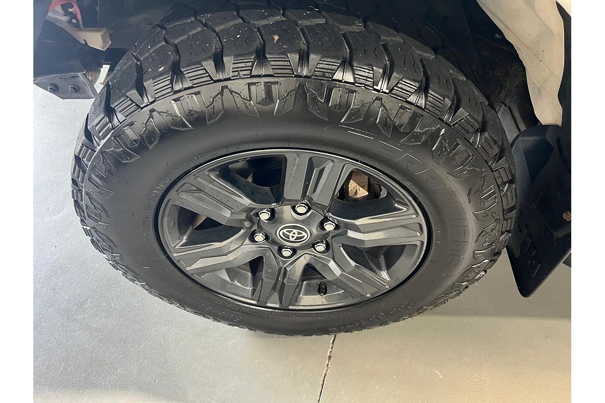2021 Toyota Hilux SR GUN126R 4X4