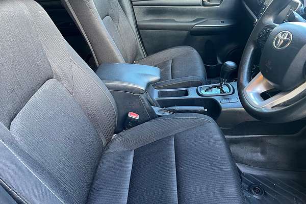 2021 Toyota Hilux SR GUN126R 4X4
