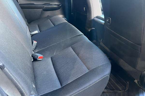2021 Toyota Hilux SR GUN126R 4X4