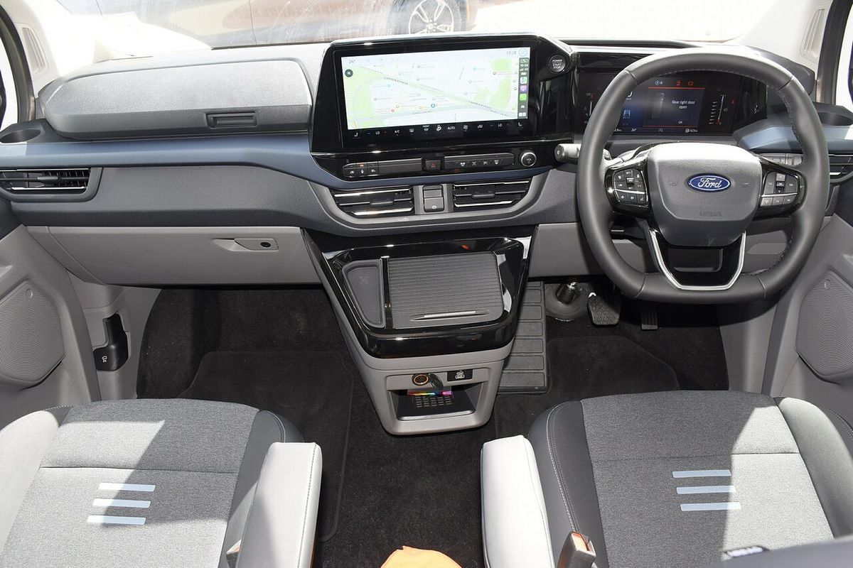 2024 Ford Tourneo Active AV SWB
